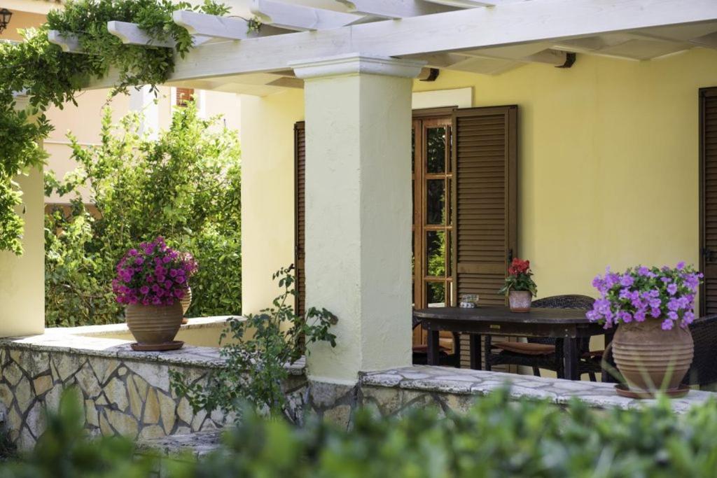 Miltiadis Apartments Spiti Miltiadis Agios Georgios Pagon Exterior photo